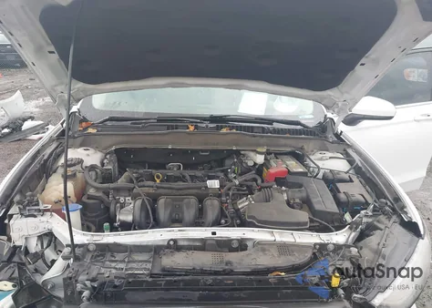 2018 Ford Fusion S z USA, uszkodzony, nr VIN 3FA6P0G78JR195720